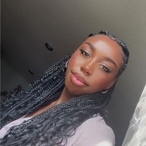 Meet your Posher, Devyn